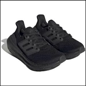Adidas Ultraboost Black on Black sz 8